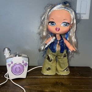 Vintage Bratz Babyz The Movie Karaoke 12" Cloe Doll Tested/Works new Batteries